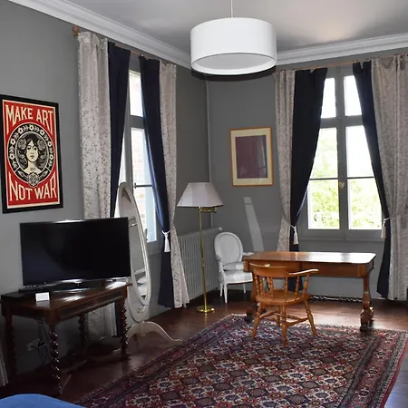 Manoir Des Tuileries Du Buisson *